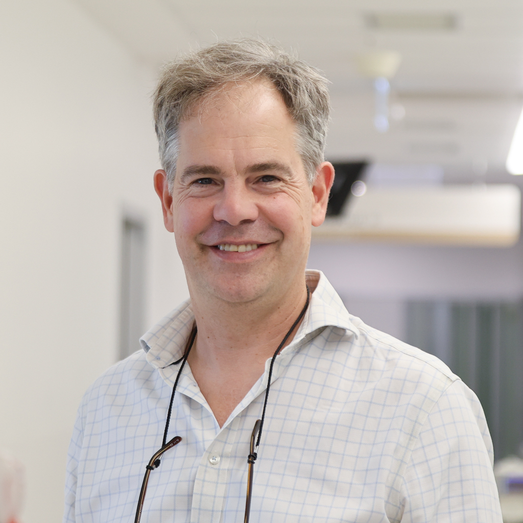 Dr Edward Giles