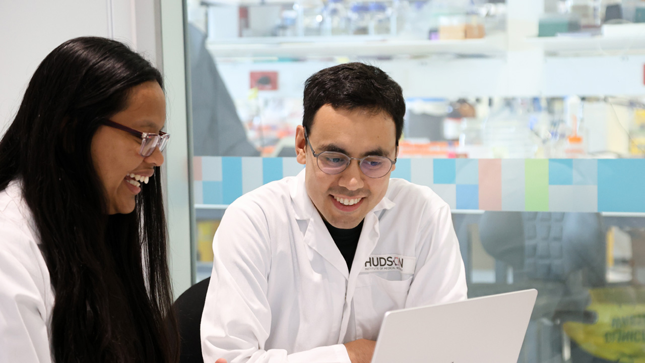 Shazia Adjumain and Dr Paul Daniel in the lab at Hudson Institute