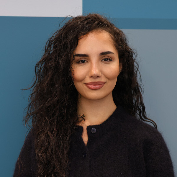 Helya Ezadi