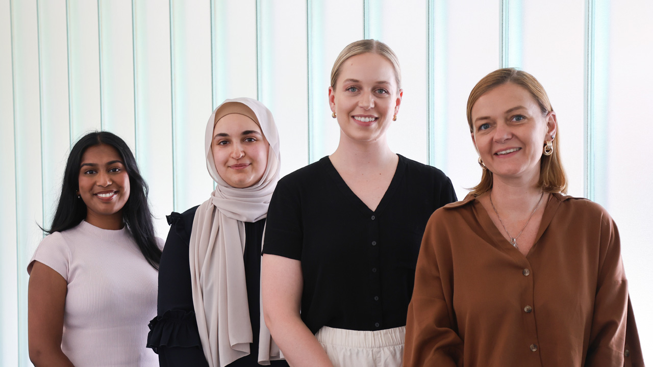 L-R: Saira Srihari, Sarah Al Zubaidi, Dr Laura Moffitt, Dr Maree Bilandzic receive an Ovarian cancer grant 